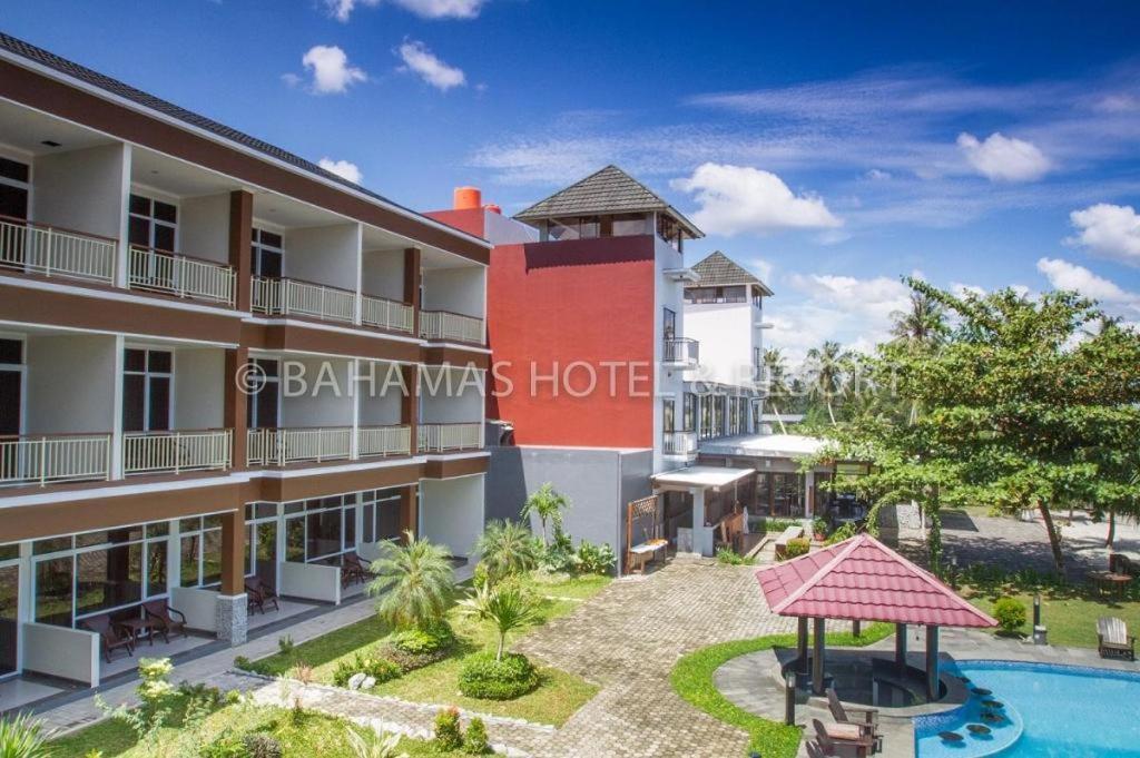 Bahamas Hotel & Resort Tanjung Pandan Exterior foto